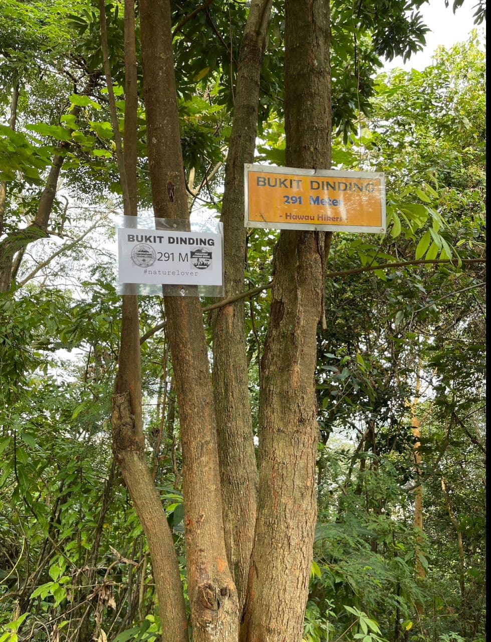 Bukit Dinding